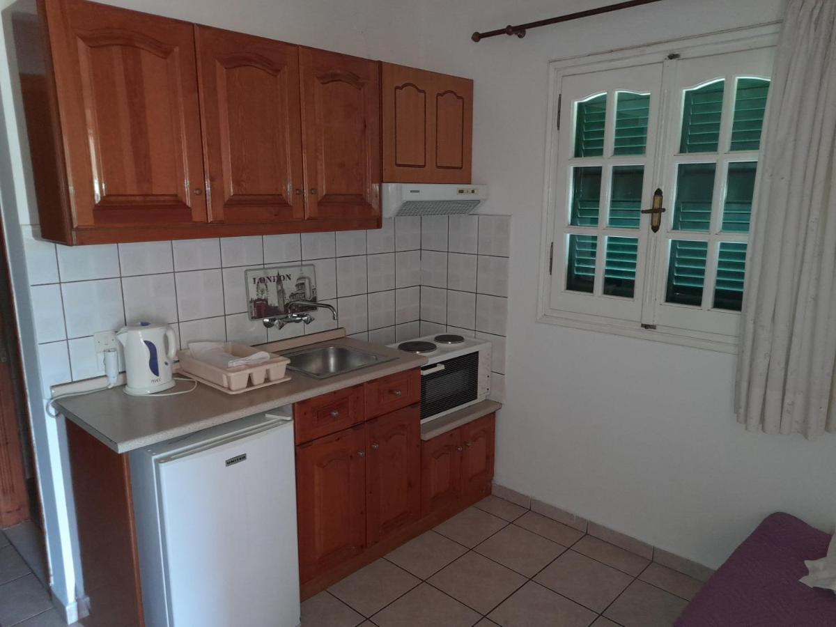 Aggeliki Apartments Сидари Екстериор снимка